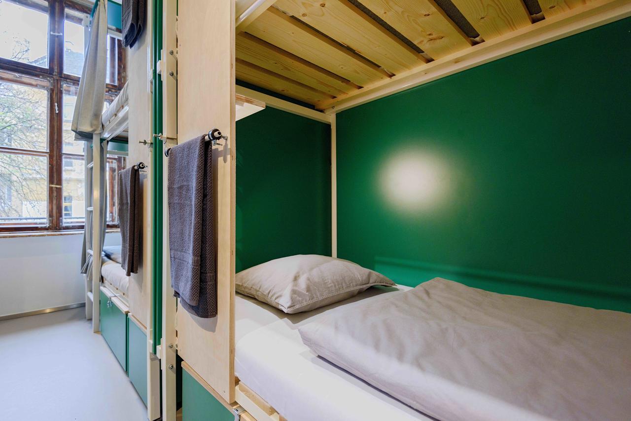 Lit dans Dortoir Mixte de 4 Lits avec Salle de Bains Privée