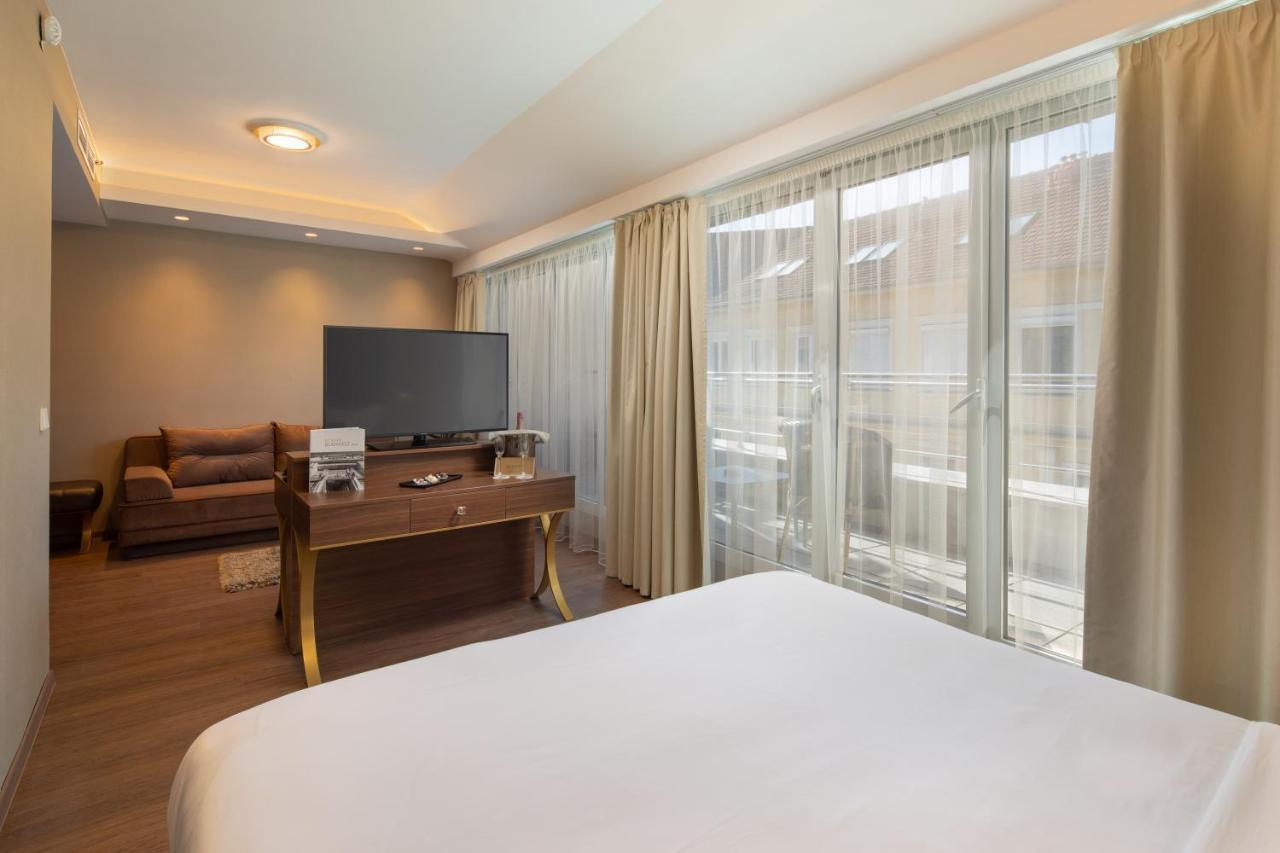 Junior Suite Balcony,988270801:JPEG