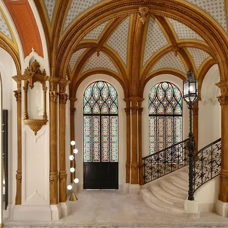 W Budapest-3